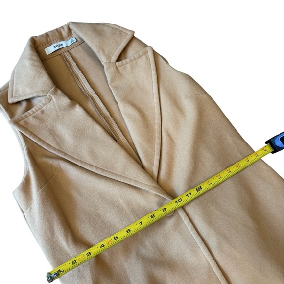 JustFab 100% Polyester Tan Long Sleeveless Waistcoat - Picture 4 of 10